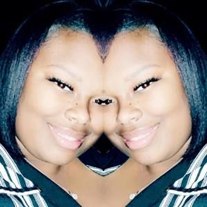 Meet your Posher, Kamri